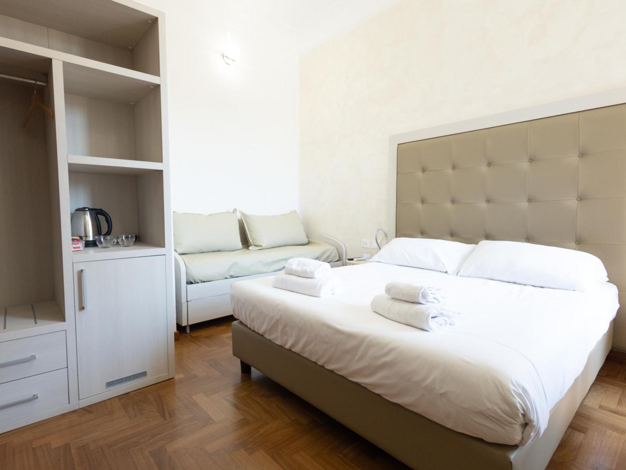 Casa de hóspedes Romerooms Condotti Roma
